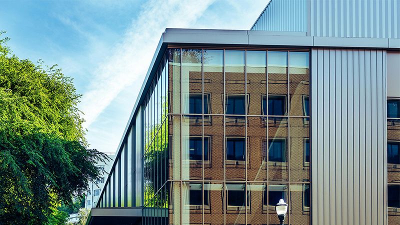二维彩虹二维码生成器:一站式搞定PDF、图片、电子名片,一个平台全制作